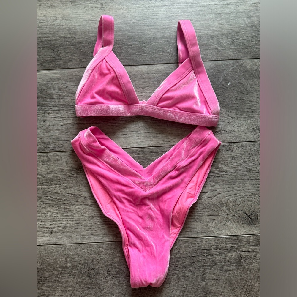 One one swimwear bikini set